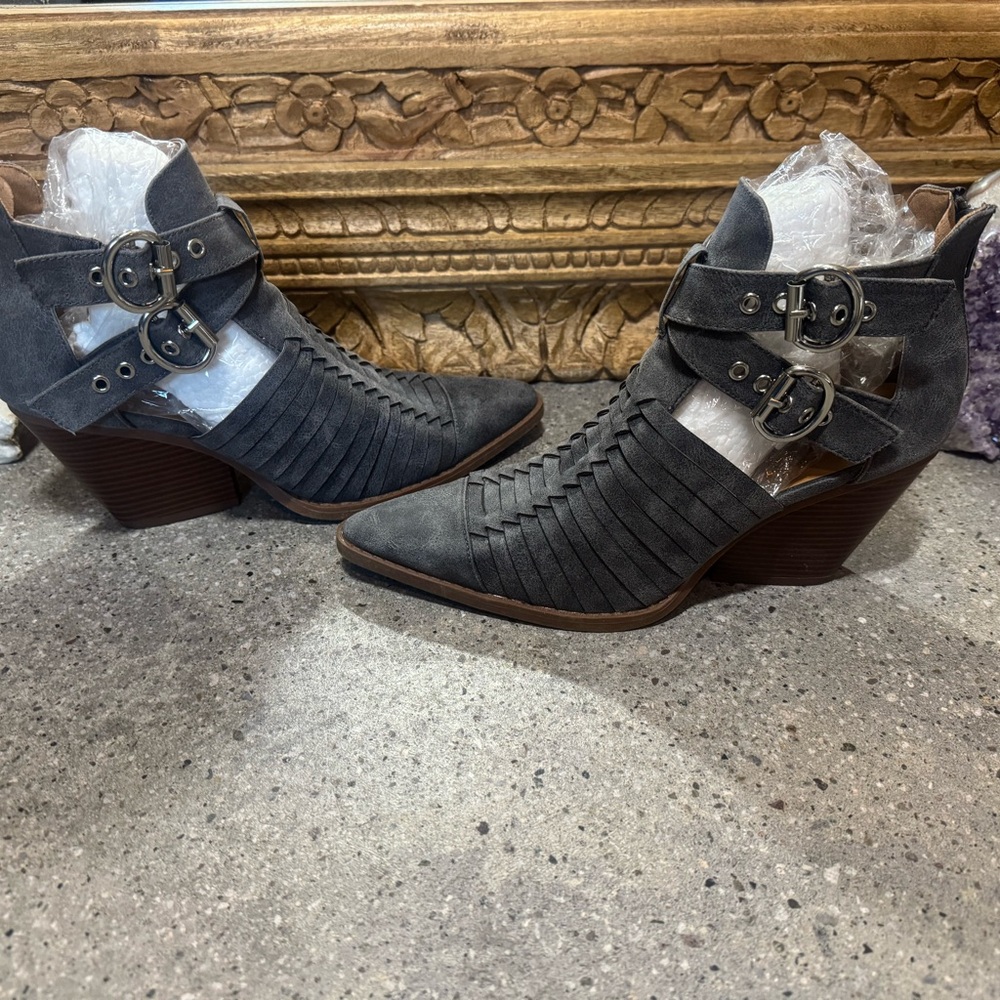 Qupid Charcoal Ankle Boots with Double Buckle